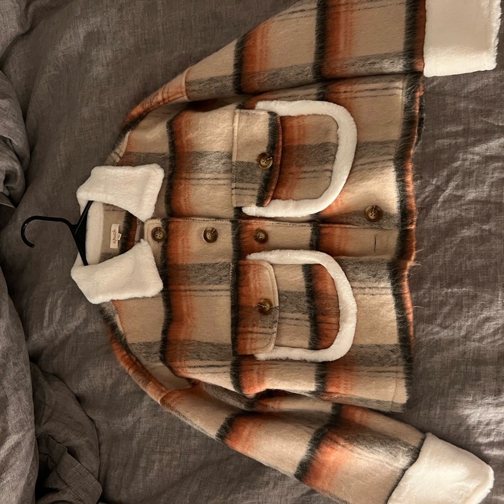Fresh Cozy White and Brown Jacket